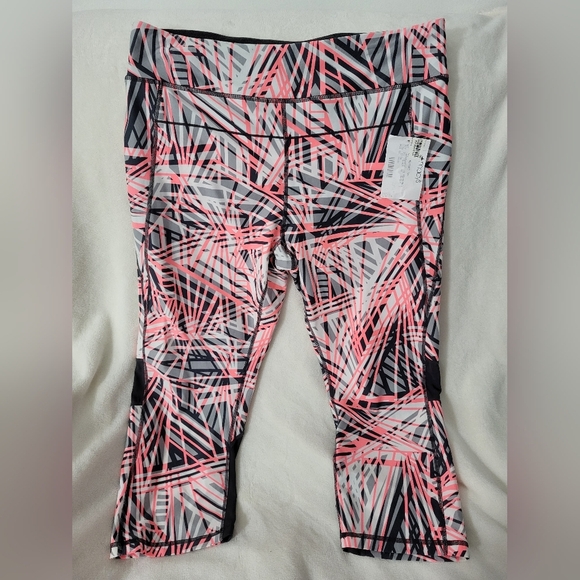 Calvin Klein Geometric Pink and Black Workout Leggings - Picture 2 of 8